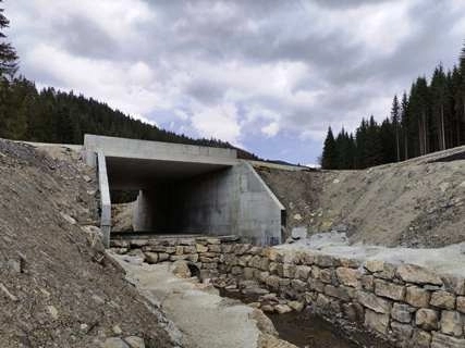 Гідрофобна добавка для бетону Н-3 від MTC Concrete - досвід застосування при будівництві підпірної стінки.